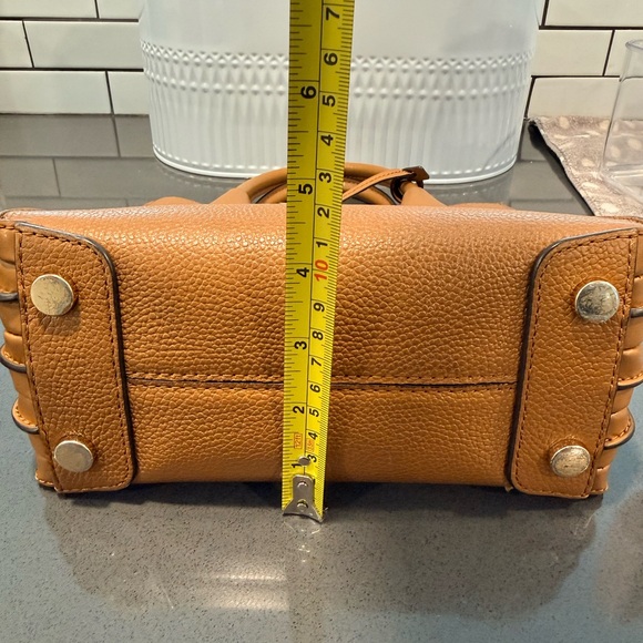 Michael Kors Brown Leather Satchel Handbag
Gold Tone Hardware - Picture 12 of 12